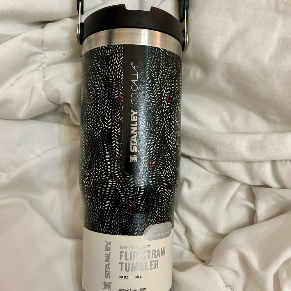 Stanley Black and White Flip Straw Tumbler